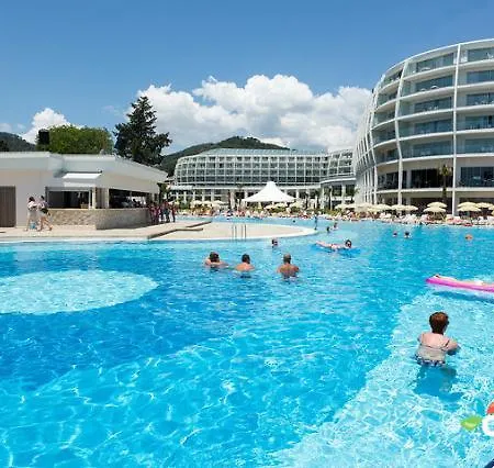 Hotell Alenz 2*